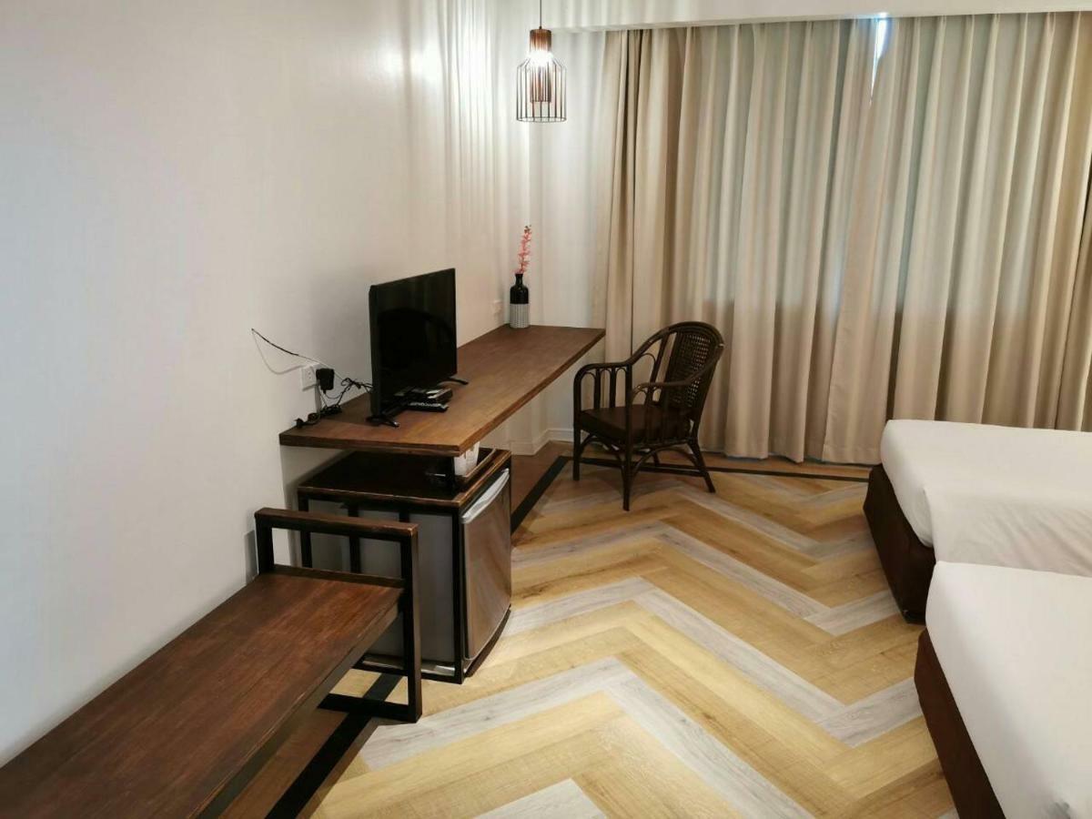 Hotel The Regent Ubon Ubon Ratchathani Esterno foto